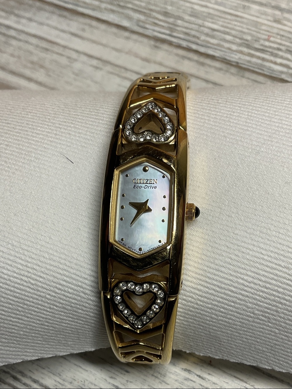 Citizen Eco Drive EG2272-50-D Gold Tone Ladies Watch Heart accent  WORKING